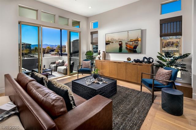 642 Talon Ridge Street, Las Vegas, NV 89138