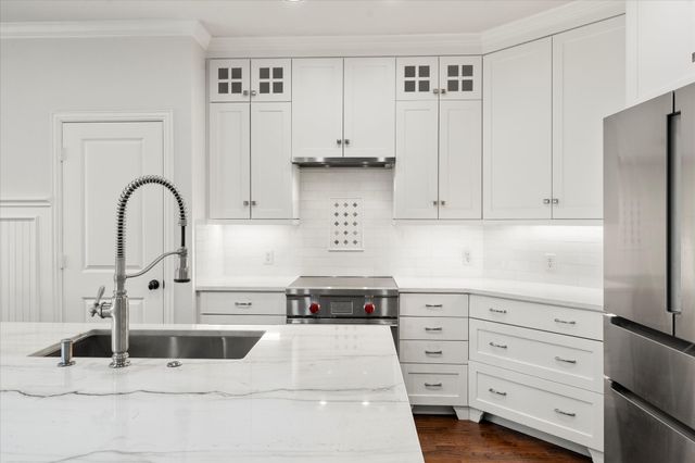 254 Saint Andrews Drive E, Mabank, TX 75156