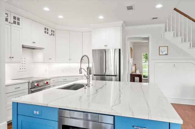 254 Saint Andrews Drive E, Mabank, TX 75156