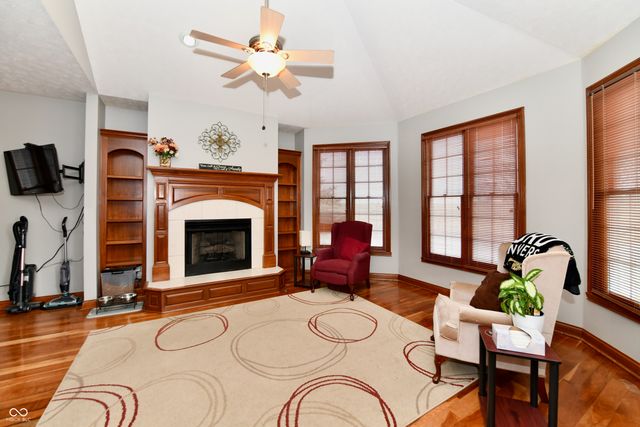 4498 Hickory Grove Boulevard, Greenwood, IN 46143