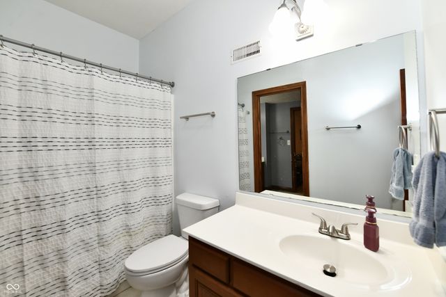 4498 Hickory Grove Boulevard, Greenwood, IN 46143