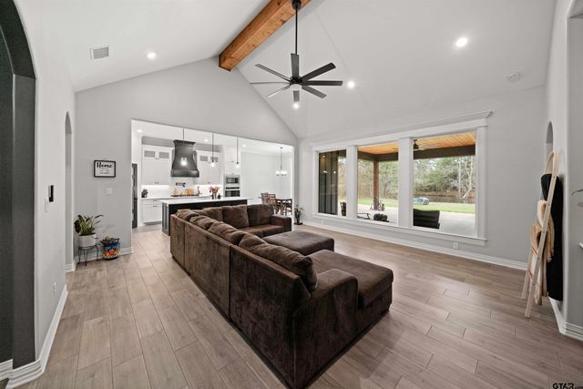 2434 County Road 3114, Jacksonville, TX 75766