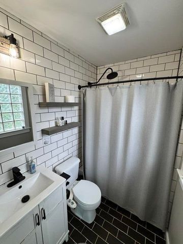 68 Fisher Street, Rossville, GA 30741