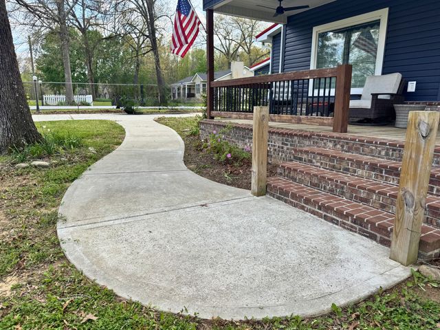 68 Fisher Street, Rossville, GA 30741