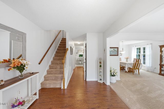 112 Sequoia Court, Cary, NC 27513