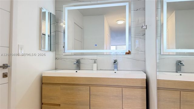 3800 S Ocean Dr 1118, Hollywood, FL 33019