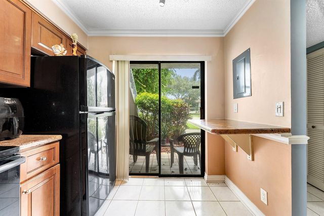 105 Tropic Isle Drive Apt 22d, Delray Beach, FL 33483