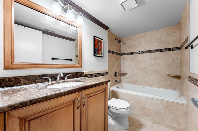 105 Tropic Isle Drive Apt 22d, Delray Beach, FL 33483