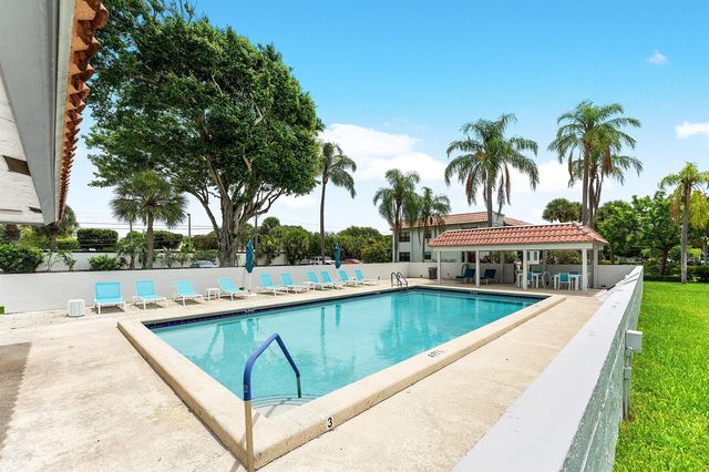 105 Tropic Isle Drive Apt 22d, Delray Beach, FL 33483