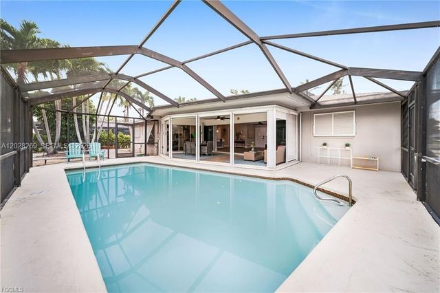 1138 N Lucerne Ave, Cape Coral, FL 33904