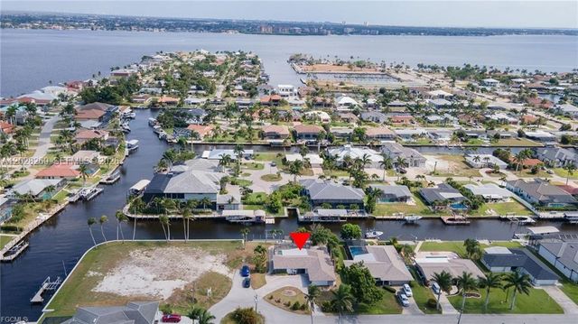 1138 N Lucerne Ave, Cape Coral, FL 33904