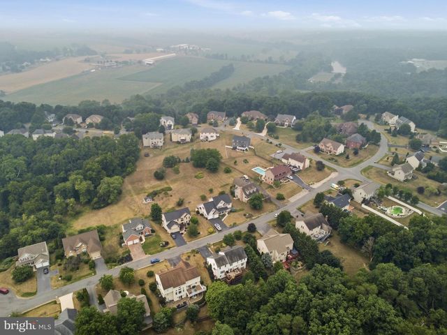 7930 GOLF VISTA DRIVE, Greencastle, PA 17225