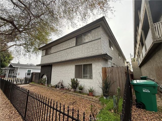 1123 Ohio, Long Beach, CA 90804
