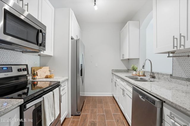 10550 BAYMEADOWS Road 218, Jacksonville, FL 32256