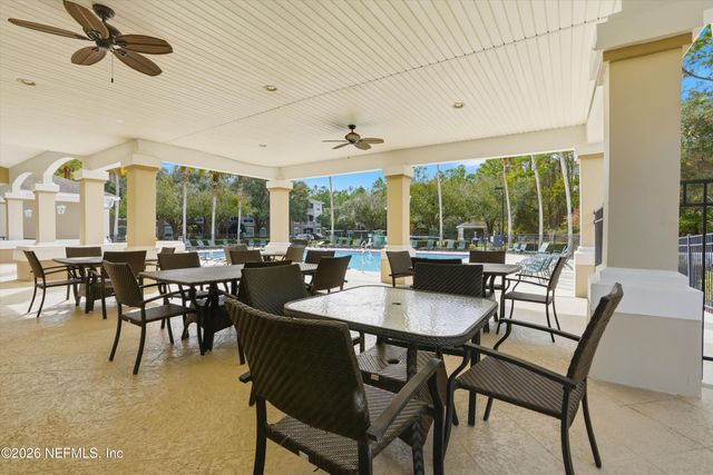 10550 BAYMEADOWS Road 218, Jacksonville, FL 32256