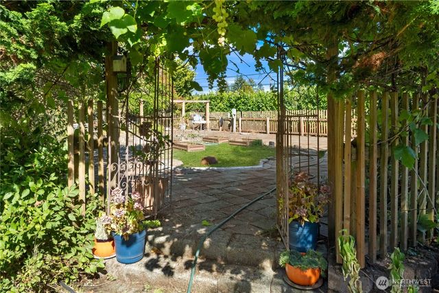 3715 185th Street E, Tacoma, WA 98446