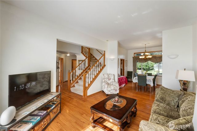 3715 185th Street E, Tacoma, WA 98446