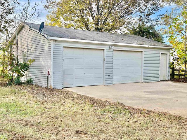 10170 W 565 S, Owensville, IN 47665