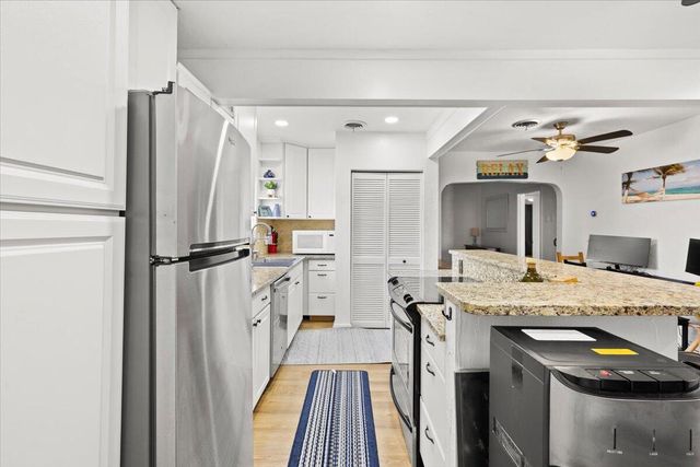 915 N K Street, Lake Worth Beach, FL 33460