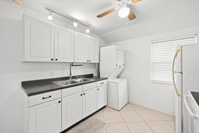915 N K Street, Lake Worth Beach, FL 33460