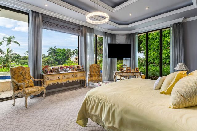 7027 Queenferry Circle, Boca Raton, FL 33496