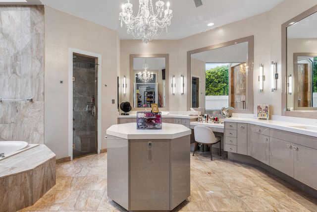 7027 Queenferry Circle, Boca Raton, FL 33496