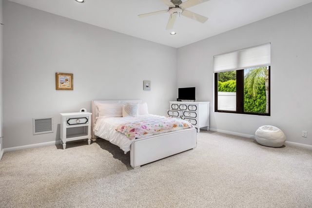 7027 Queenferry Circle, Boca Raton, FL 33496