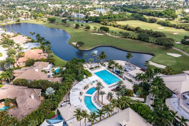 7027 Queenferry Circle, Boca Raton, FL 33496