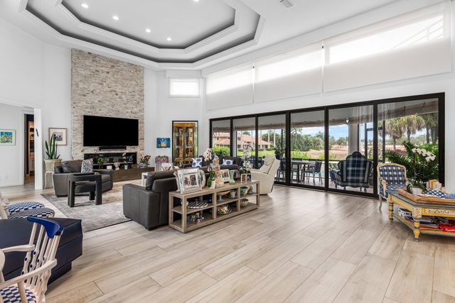 7027 Queenferry Circle, Boca Raton, FL 33496