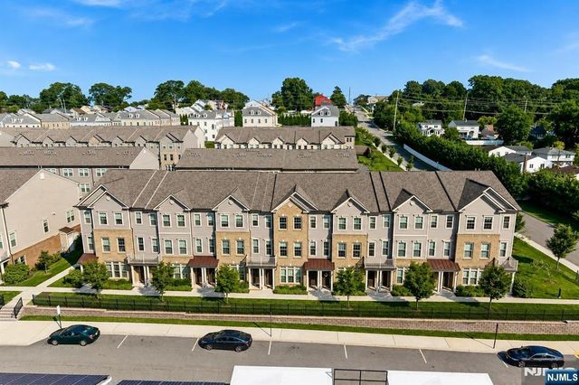 78 Leahy Drive 4909, Wood Ridge, NJ 07075