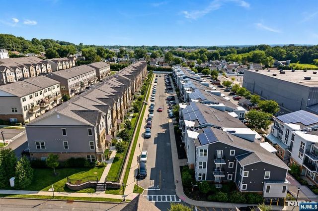 78 Leahy Drive 4909, Wood Ridge, NJ 07075