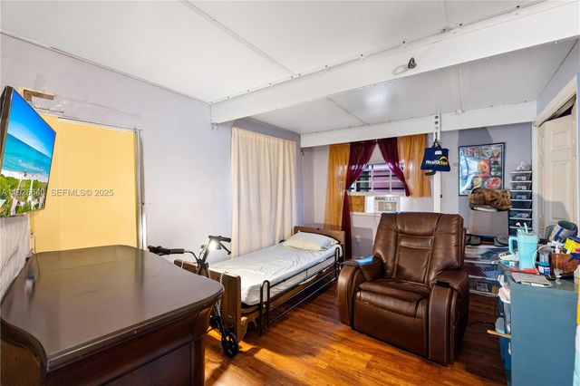 6142 SW 21st St, Miramar, FL 33023