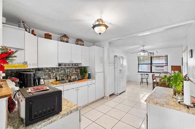 6142 SW 21st St, Miramar, FL 33023