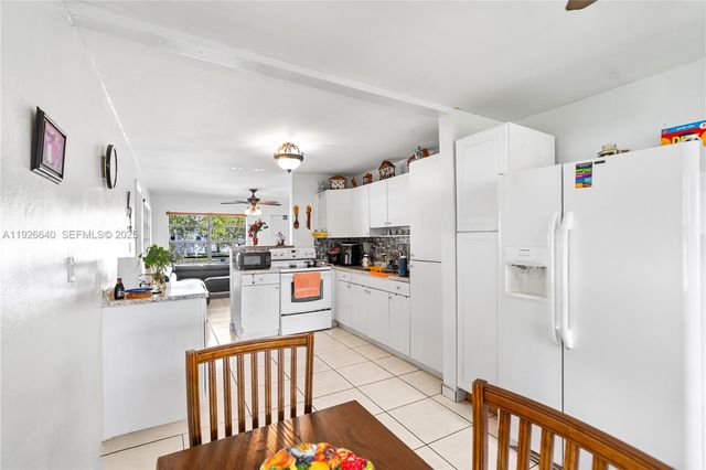 6142 SW 21st St, Miramar, FL 33023