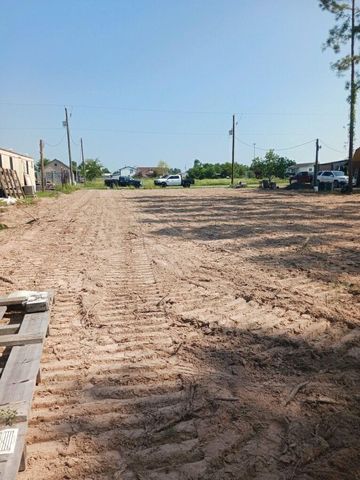 1720 County Road 3560, Cleveland, TX 77327