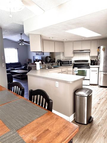 2098 BRENT PLACE, Palm Harbor, FL 34683