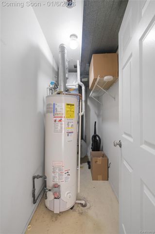 43529 Oakbrook Road, Canton Charter Township, MI 48187