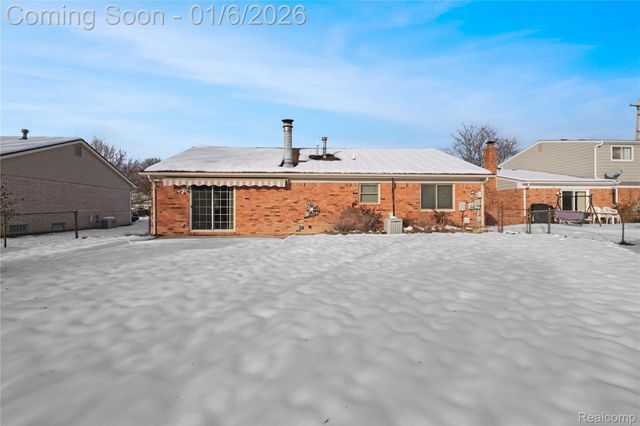 43529 Oakbrook Road, Canton Charter Township, MI 48187