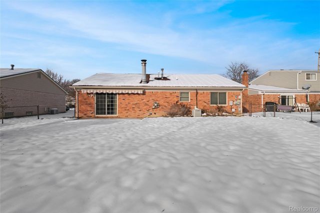 43529 Oakbrook Road, Canton Charter Township, MI 48187