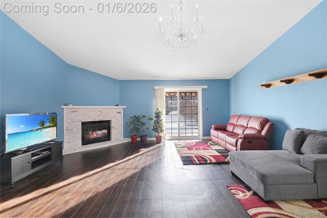 43529 Oakbrook Road, Canton Charter Township, MI 48187