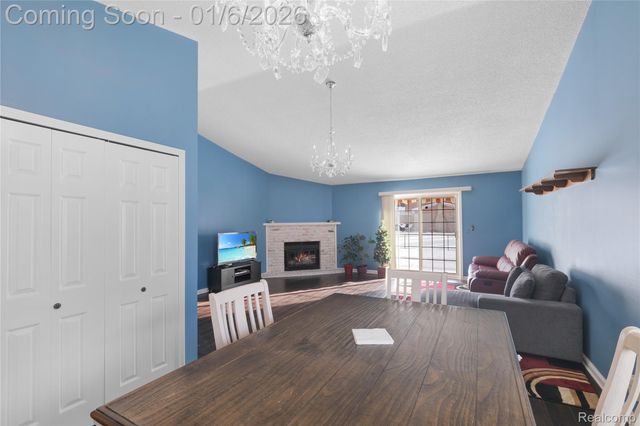 43529 Oakbrook Road, Canton Charter Township, MI 48187