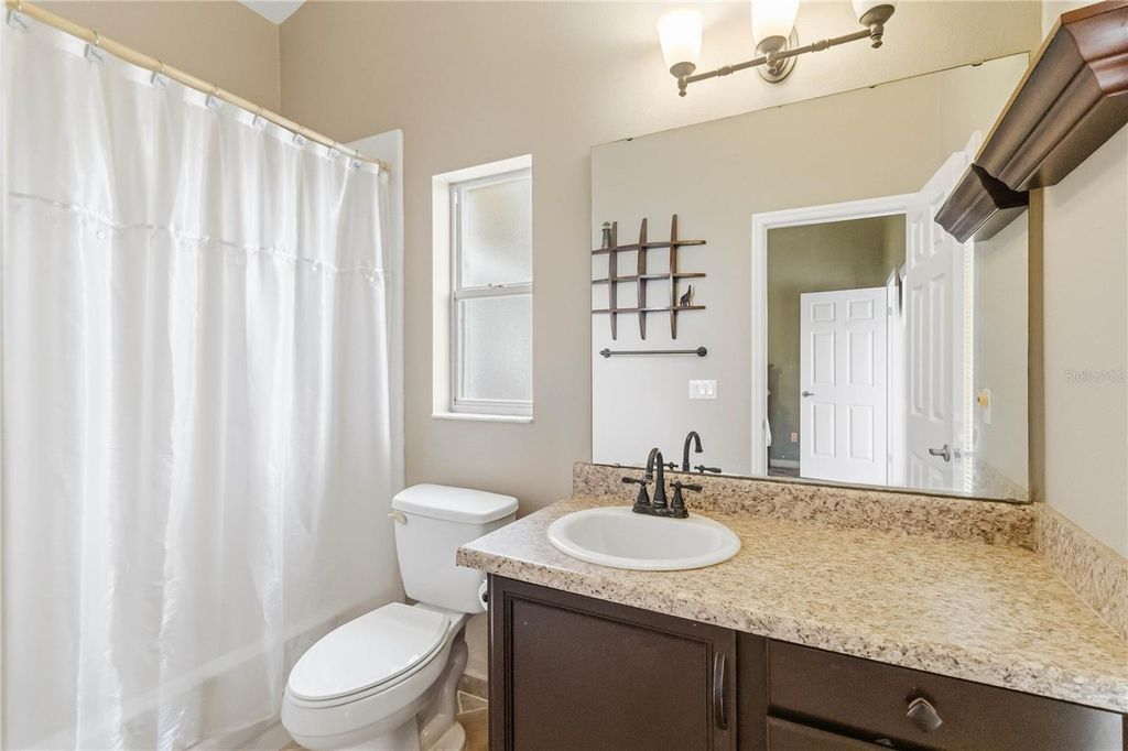 Image 13 of property listing at 265 KASSIK CIRCLE, Orlando, FL 32824