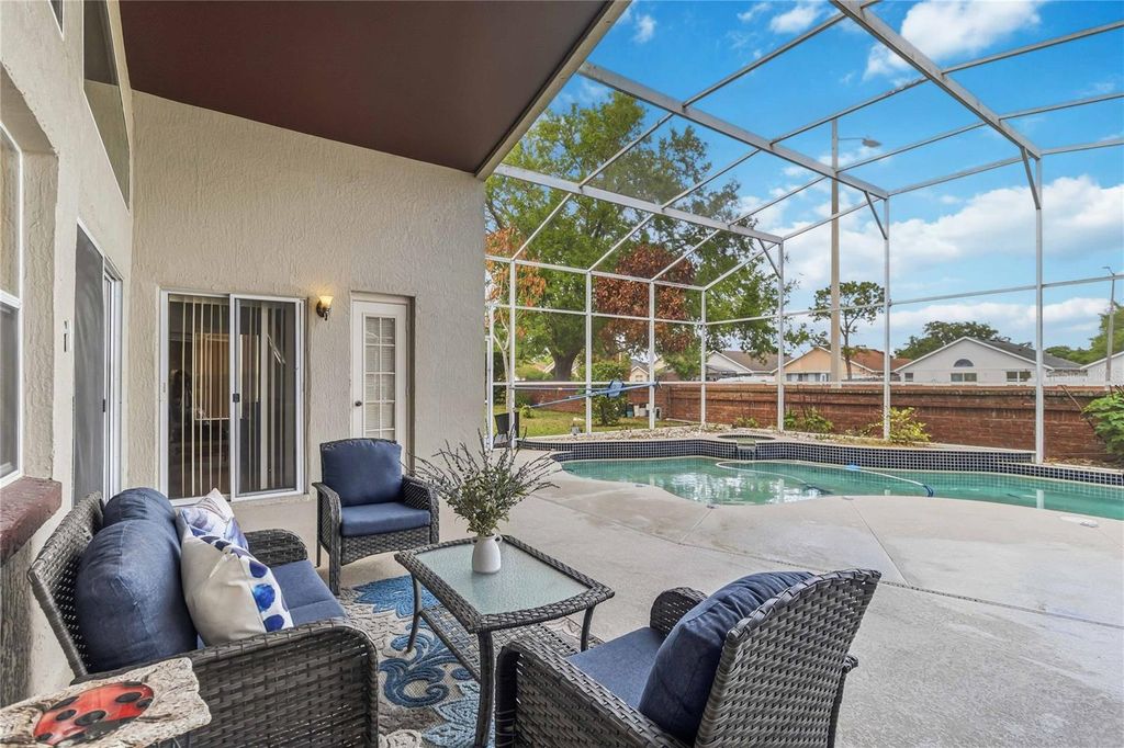 Image 17 of property listing at 265 KASSIK CIRCLE, Orlando, FL 32824