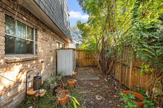 9023 Gaylord Street 101, Houston, TX 77024