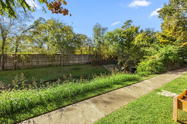 9023 Gaylord Street 101, Houston, TX 77024