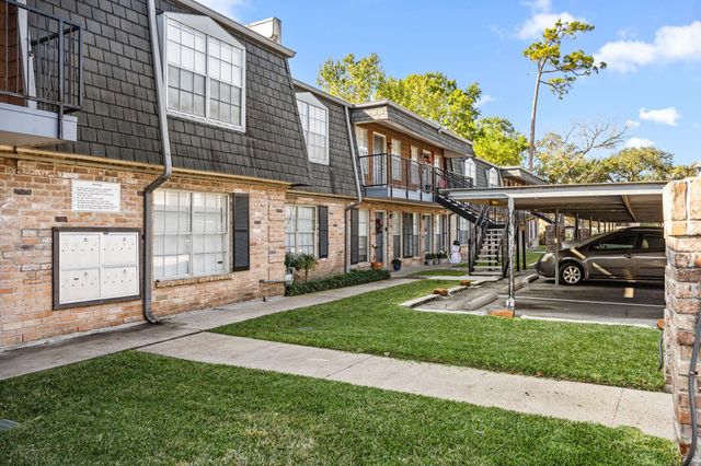 9023 Gaylord Street 101, Houston, TX 77024