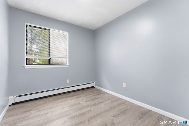 5-7 Warner St Extension 5C, Hartford, CT 06114