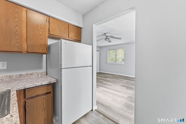 5-7 Warner St Extension 5C, Hartford, CT 06114