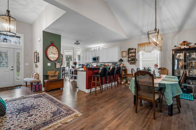19 Pumpkin Patch Way, Londonderry, NH 03053
