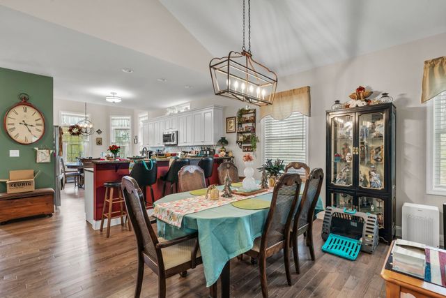19 Pumpkin Patch Way, Londonderry, NH 03053